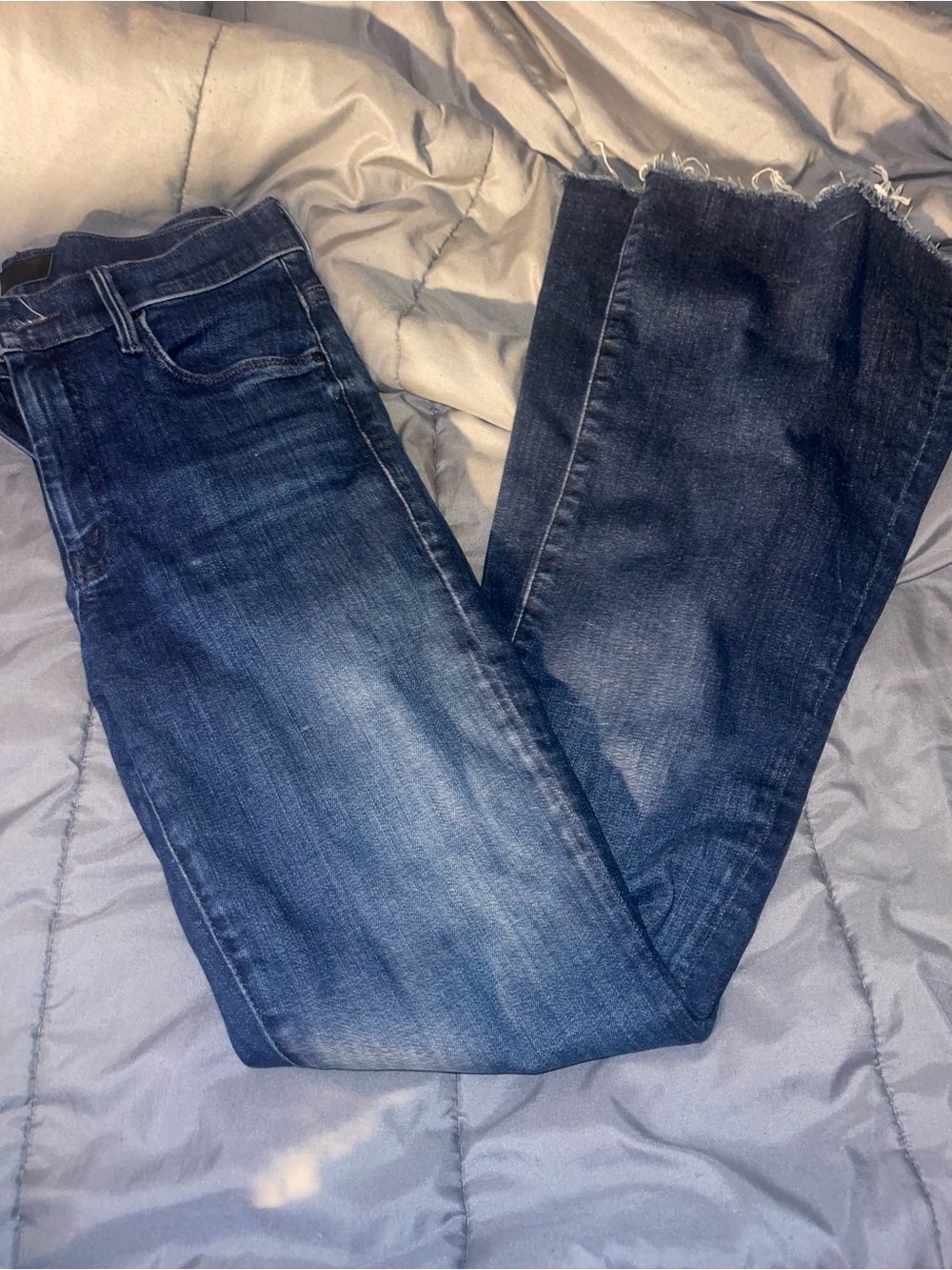 Mother The Weekender Fray Jean